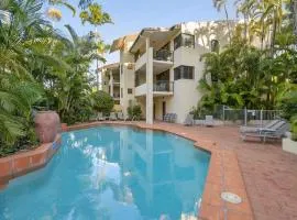 HOWARD 11-7 Noosa River at your doorstep