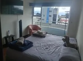 Habitación con baño privado en torre los yoces