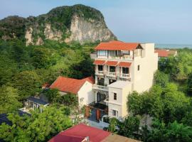Le Grande Tam Coc Retreat - Free Pool & Mountain View, hotel a Vũ Lâm