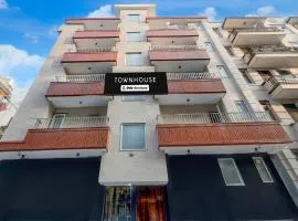 Super Townhouse Phase 3 DLF Cyber City