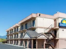 Days Inn by Wyndham Medford