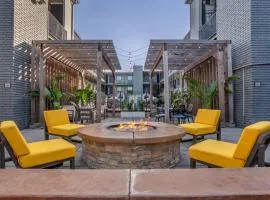 Country Inn & Suites by Radisson, Metairie New Orleans , LA