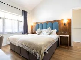 Luxury Cottage, Spa, Free Parking, Gym!