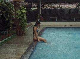 Paddle Cult Surf & Yoga, hotel a Varkala