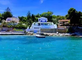 Red Coral with Sea Access & Shared Pool