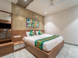 Treebo MR Motel, 10 Mins To Airport, ξενοδοχείο σε Mattanūr