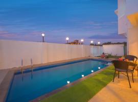 ll VIBE WITH US II BIG DADDY VILLA II 6BHK II AC II PRIVATE POOL II, hotel u gradu Lonavala