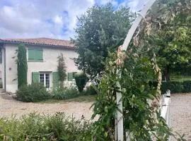 La Toscane Country villa pool sleeps 10