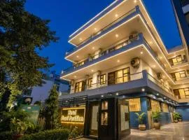 Hotel Pearl Pavallion - Medicity Gurugram, Near Medanta Hospital