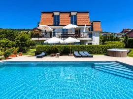 Luxury 5-Bedroom Villa with Pool Garden & Lake Geneva Views by GuestLee