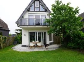 Gemütliches und ruhiges Haus mit Garten in Solingen, privat, bis 3 Gäste