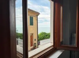 Cielo-terra vista mare a 150mt dal mare, Numana - N158