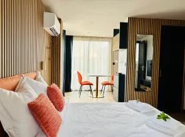 Suite indépendante avec terrasse privée, parking & Climatisation