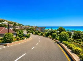 Khazri Resort & Villas