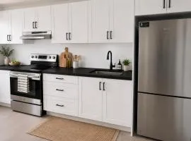 Bright & Cozy 1-bedroom garden suite in Toronto
