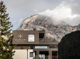Apartments Aois 4 Elements Suites