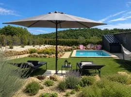 Le 007 Refuge -Rurale gîte élégant piscine privée