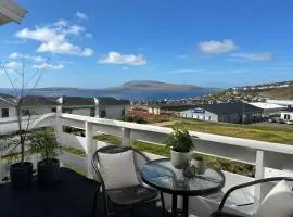 Great apartment with sea view & balcony
