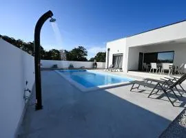 Villa Zara Blu near Zadar with private pool