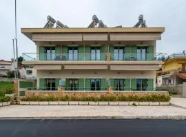 Leonida's Apartment 4