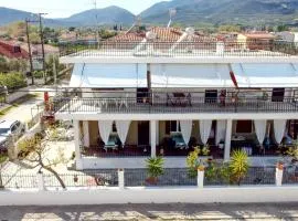 Maria's Apartments