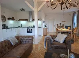 Holiday Apartment Henry - Auszeit unter alten Balken