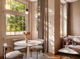 Stylish City Center Escape- Where Modern Elegance Meets History, hotel em Trier
