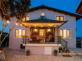 Rose Villa Lalez