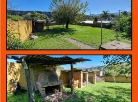 Casa con mucho verde