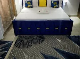SPACIOUS VIP 1 BEDROOM with ROOFTOP SWIMMING POOL AVAILABLE