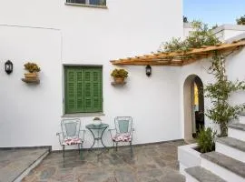 Stellinas Pretty House