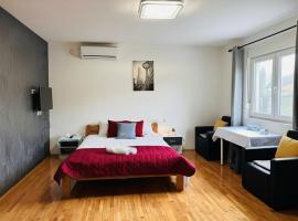 Alice's Home, hotel en Surčin