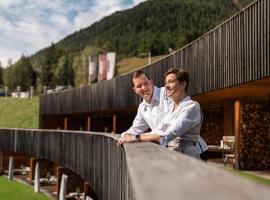 Relais & Châteaux IN LAIN Hotel Cadonau, ξενοδοχείο σε Brail