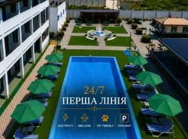 Weekend Family Hotel