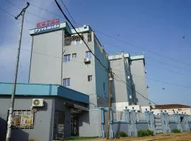 Hôtel Pyramide Douala