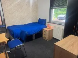 Luxurious Double Bedroom Close to Derby City Centre