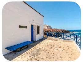 Ocean front surf House El Cotillo, hotel a Cotillo