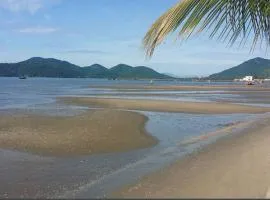 Entre o Mar e a Costa Verde, Frontal das Ilhas
