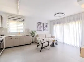 2BDR most beautiful in Kiryat Haim by Madrigalrentals