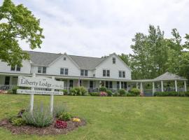 The Liberty Lodge at Sister Bay、シスター・ベイのホテル