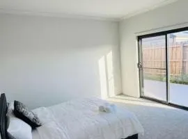 Rockbank Business & Family Stay