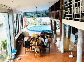 Lacasa Vang Vieng Mountain View Hotel