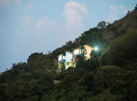 The Cloud by Daan: Vagamon şehrinde bir otel