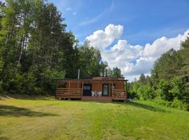 Tiny House Scarlet, hotel i Dziemiany