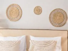 Konstantinos Seaside View Suite