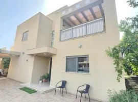 Adorable 3 bedroom Brenner "Hill" suite