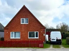 Private 2-Room First Floor Apartment near Femern & Puttgarden