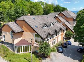 Hotel Empire Europe, hotel a Prievidza