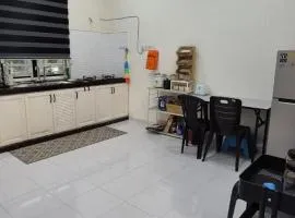 De Qaseh Homestay