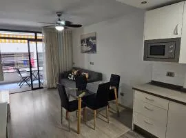 Valdes Center 313A, near beach, full Aircon